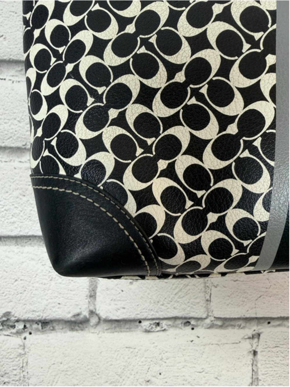 Women's Coach Chelsea Heritage Black and White Signature C Tote Bag - Picture 5 of 16